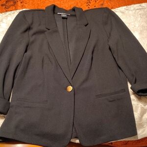 Women's Black Single-Button Tailored Blazer
